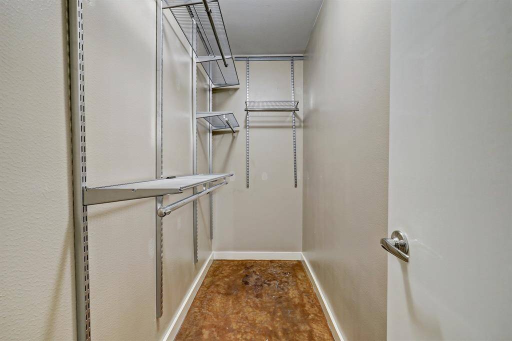 Secondary Bath.