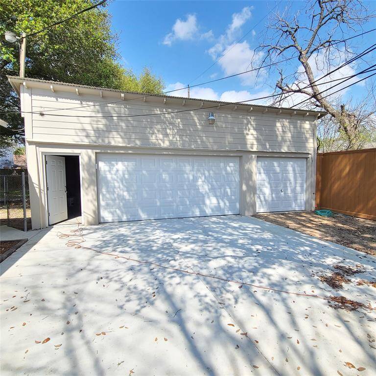 garage and workshop