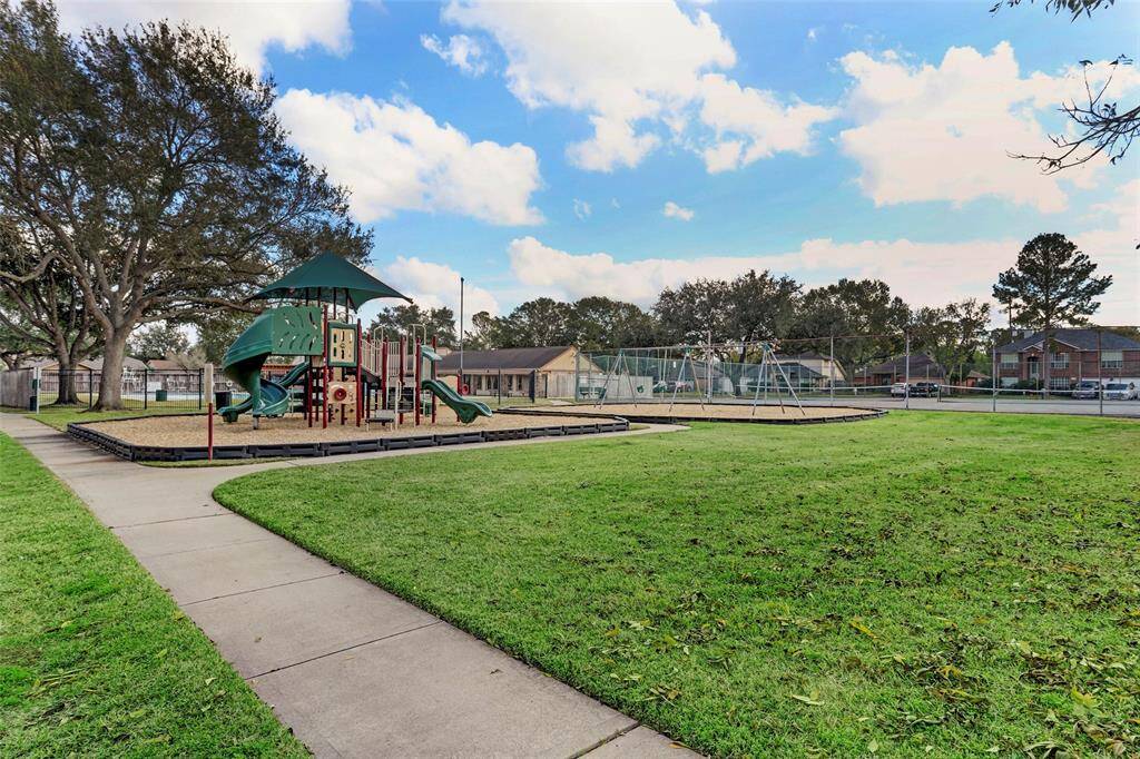 Neighborhood amenities include a kid friendly playground, tennis courts, and a sparkling pool. All are only a short walk from home.
