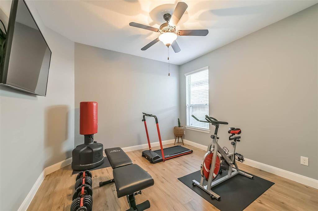 Downstairs bedroom - currently being used as a workout room