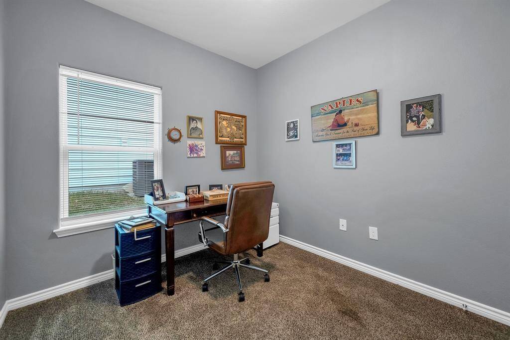 Office space/flex room.