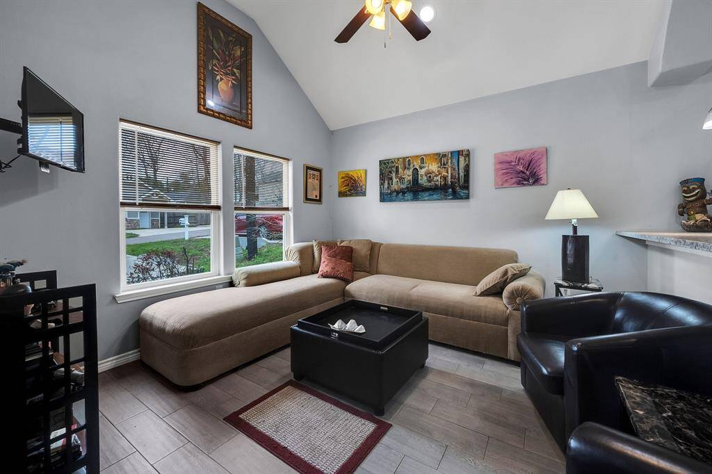 Living room/den area. Opens up to the kitchen and the dinning area.