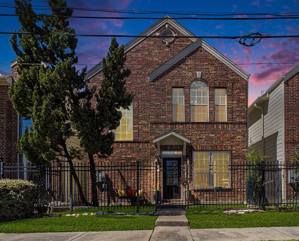 1763 Aden Dr. Houston Tx 77003