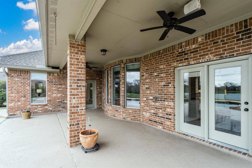 Step outside to an incredible backyard designed for relaxation and entertaining.