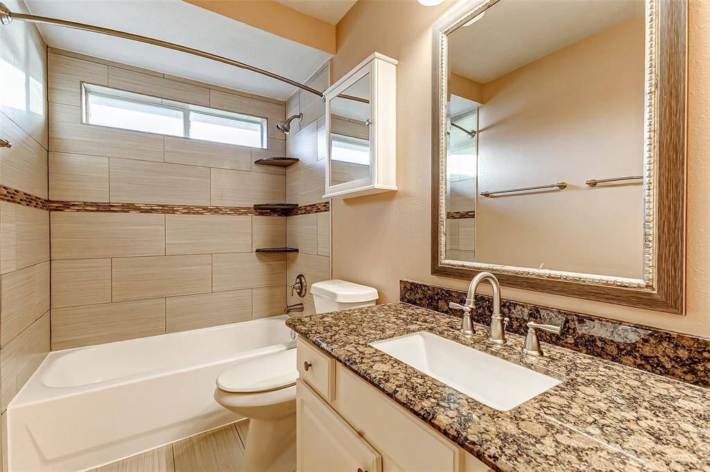 Bathroom 4 is conveniently located between bedrooms 5 and 6.