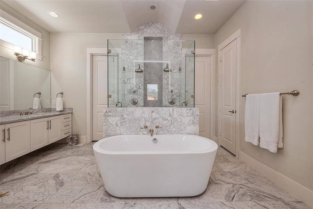 SPA?RETREAT primary en suite
