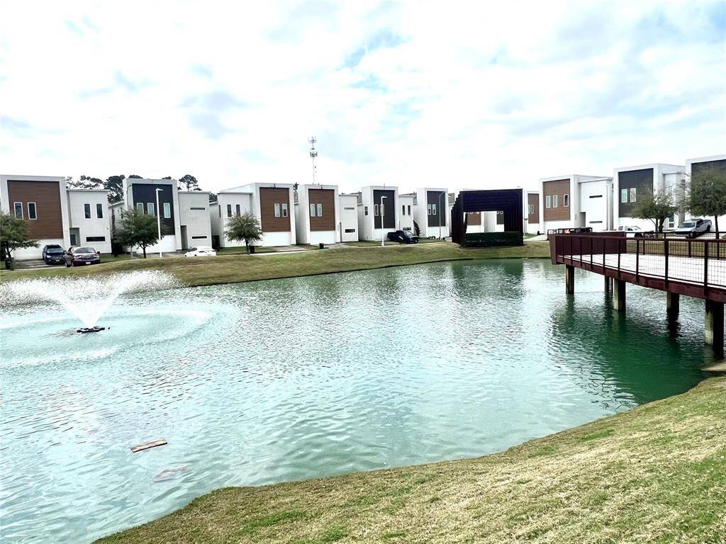 community lake
