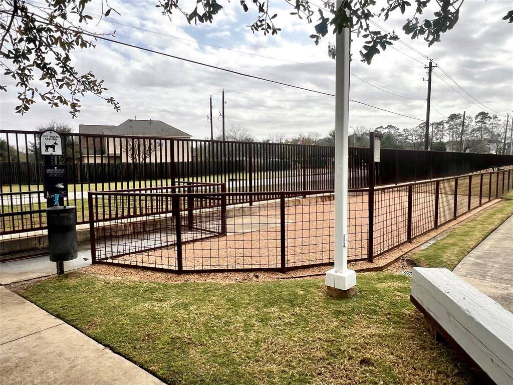 community dog park