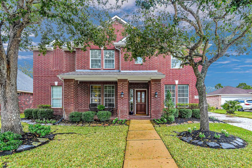 Stunning curb appeal