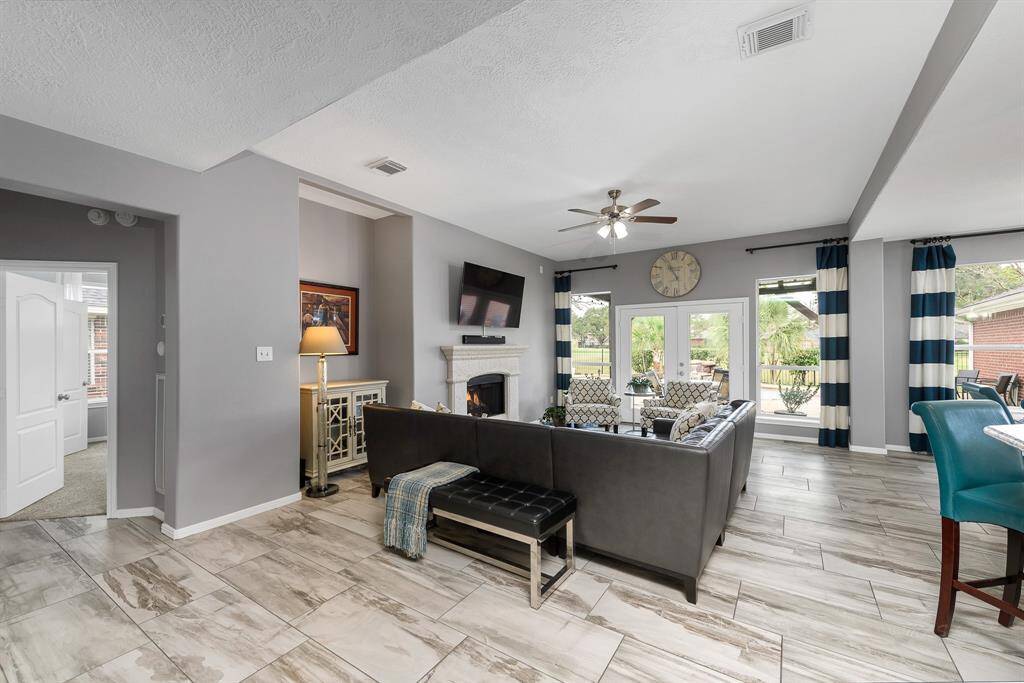 Large family room