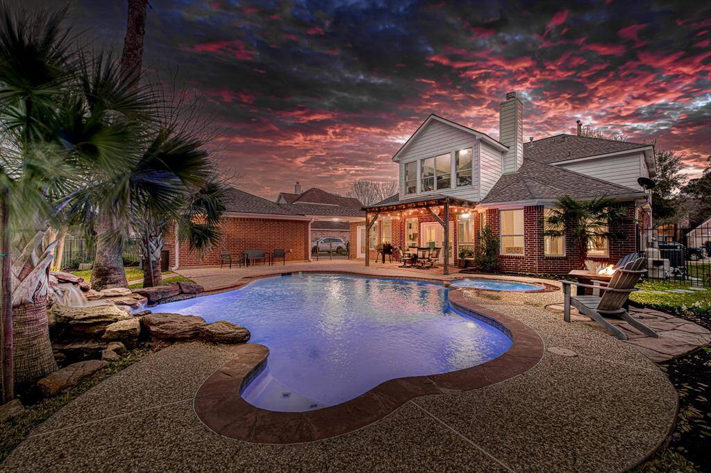 Gorgeous twilight views of the pool area