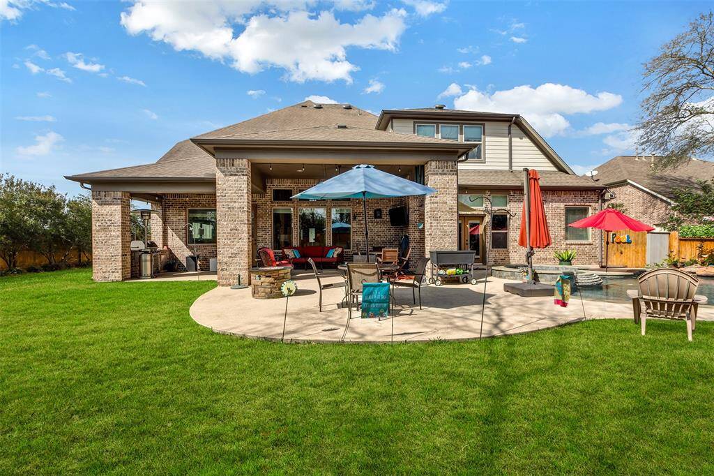 You'll be the envy of your friends and family with "decked out" backyard.