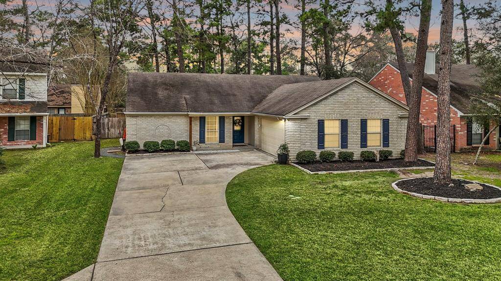 Situated on a wooded lot near the end of a cul-de-sac street sits 26 Sheep Meadow Place in the heart of The Woodlands. Features include a brick exterior highlighted by decorative shutters and landscaping including stone-lined flower beds & mature trees serviced by an automatic sprinkler system. Included is a rain gutter system with downspouts and gated access to the backyard.