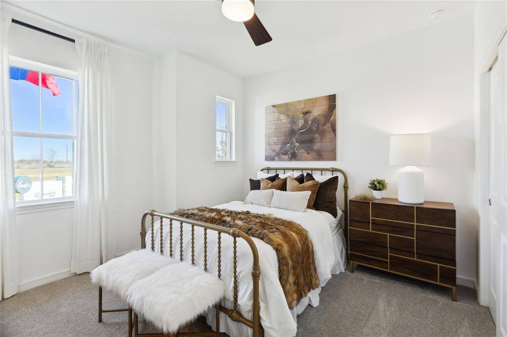 Bedroom 2 (*Artist rendering used for illustration purposes only.)