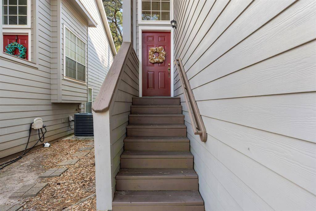 Your charming townhome awaits! Enjoy low-maintenance living with HOA-covered exterior insurance and building maintenance.