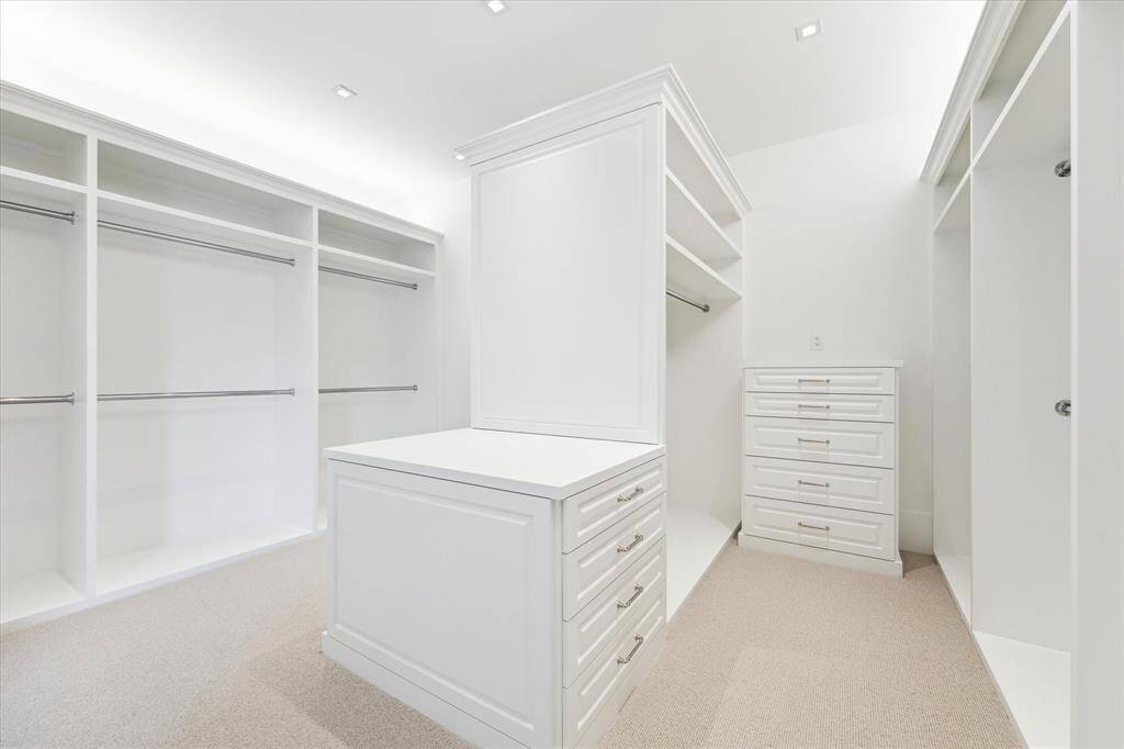 [Primary Closet]