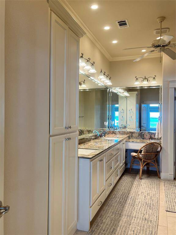 Primary Bedroom bath