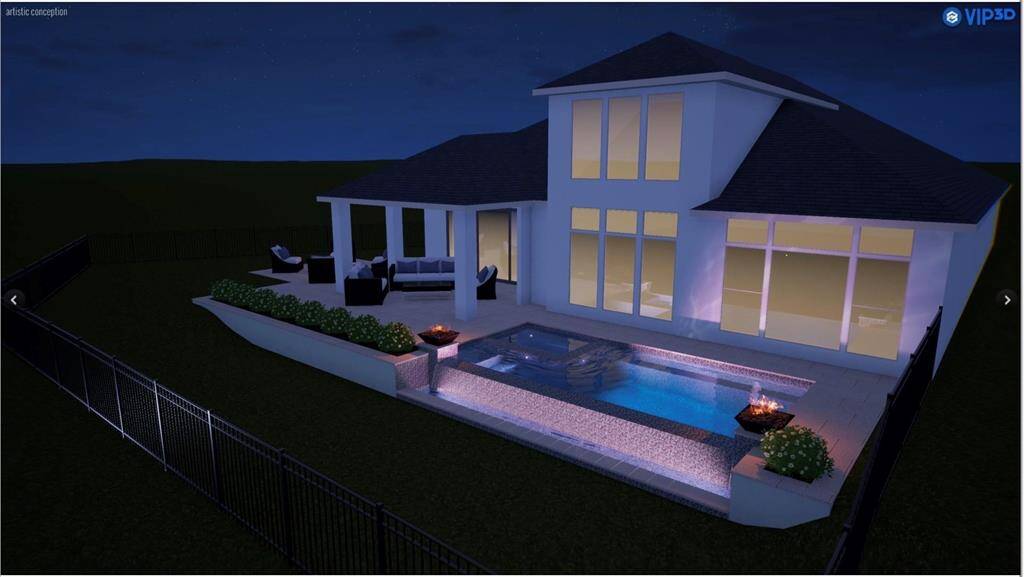 Gorgeous backyard front water view and one minute walking distance to Burroughs Park.