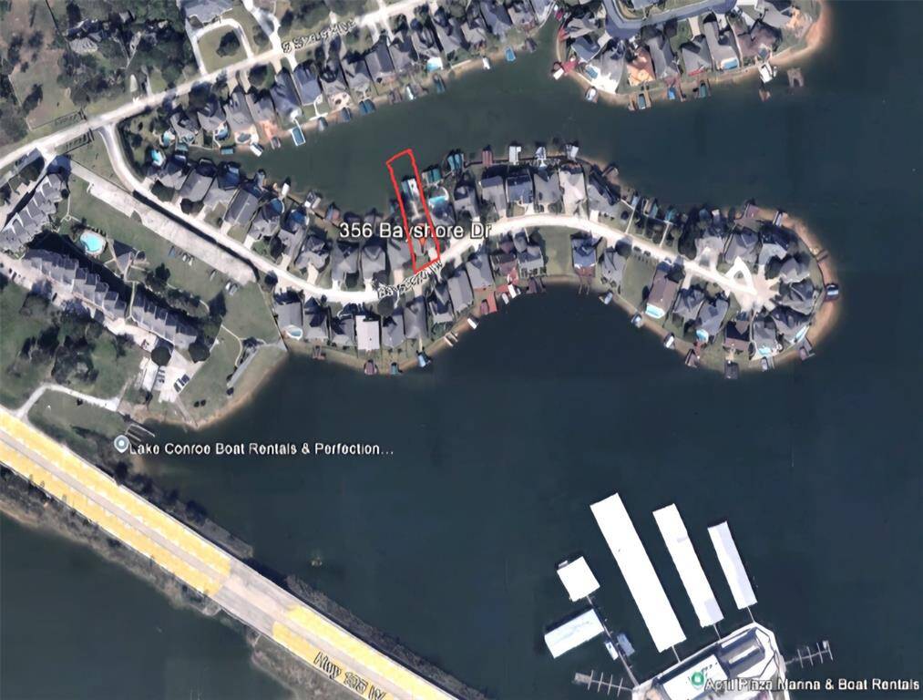 Location of home on the lake near Hwy 105 and the April Plaza Marina & Boat Rentals. Notice it is located in a protected cove but close to the open water of Lake Conroe.