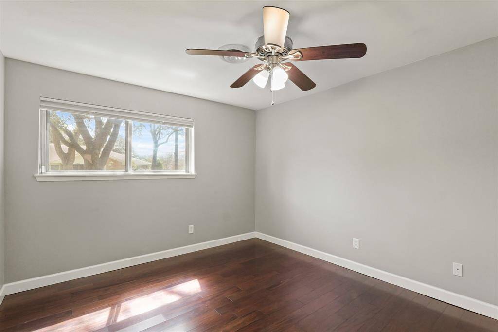 Guest bedroom 2