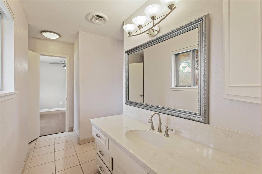 Guest bath vanity space