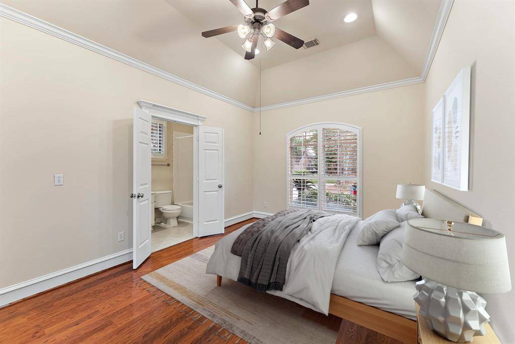 Virtually staged to highlight its potential, this casita offers an ensuite bath.