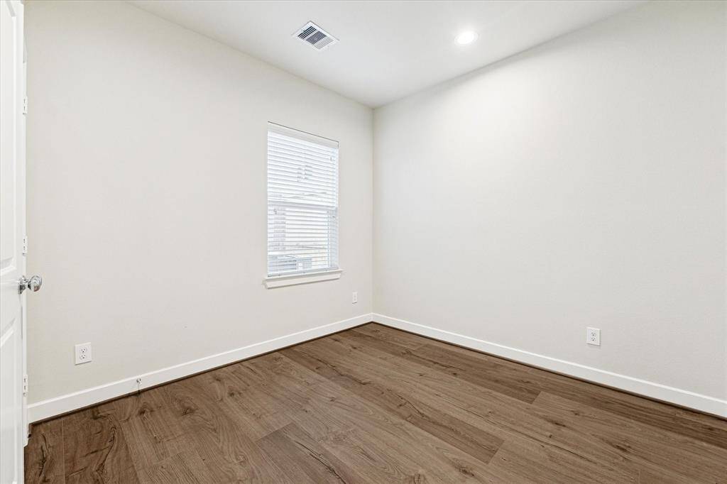 1st Downstairs bedroom