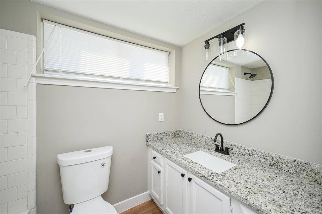 The ceiling fan offers comfortable temperatures year-round, making this space ready to be transformed into your retreat.