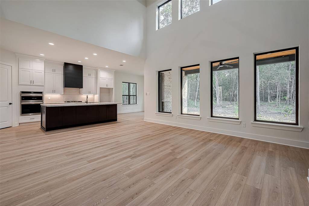 Living room open to the kitchen and breakfast nook