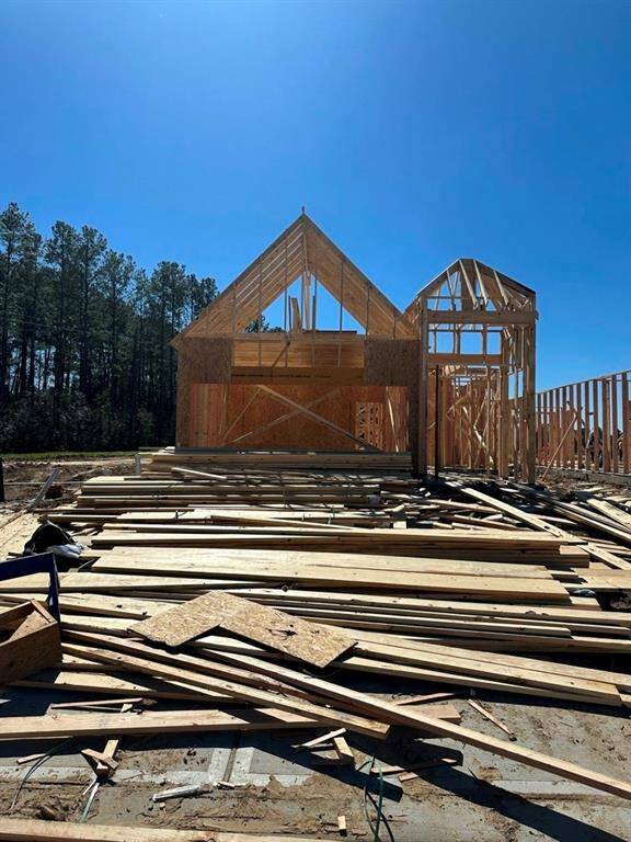 Let us show you how our advanced framing techniques have stood the test of time and allow more insulation for a quieter and more energy efficient home.