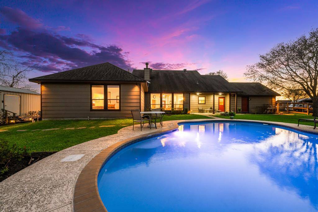 This home has a terrific pool with a chiller. So refreshing!