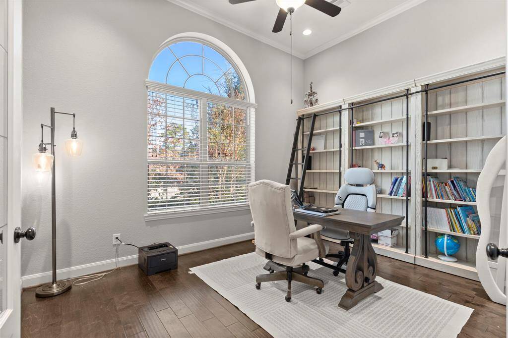 Front home office.