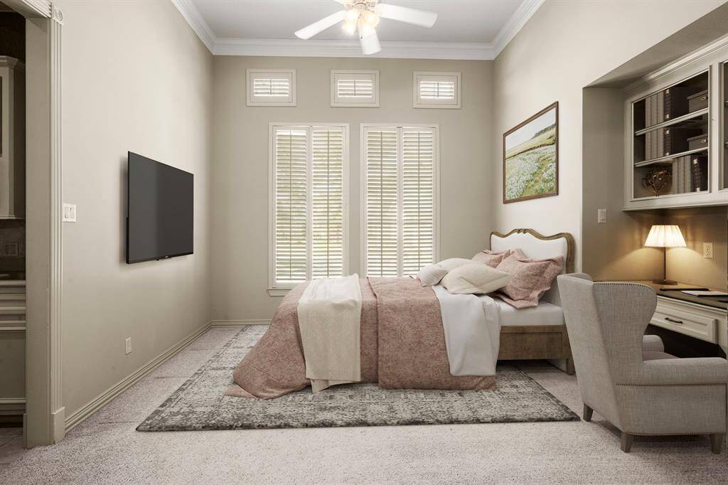 The casita bedroom features a ceiling fan and built-in desk.