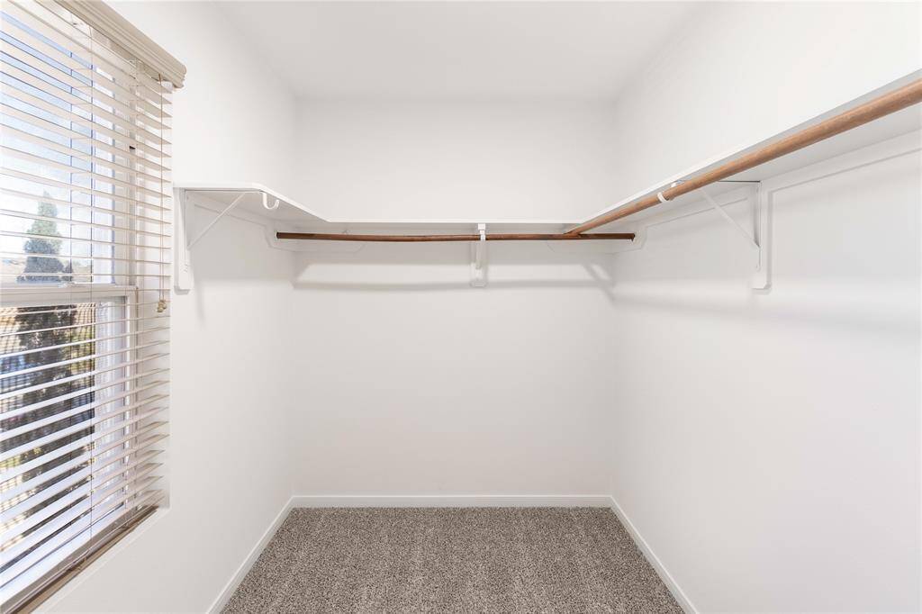 spacious bedroom closet