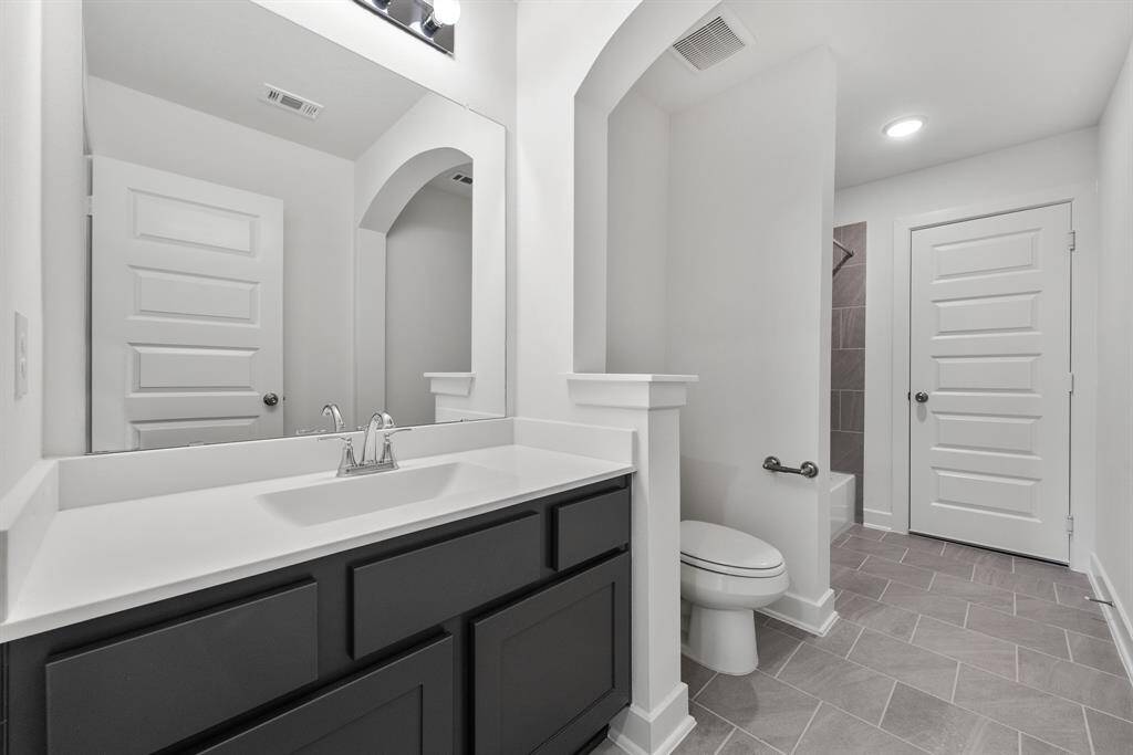 Representative photo. Home under construction. Design selections and colors may vary.