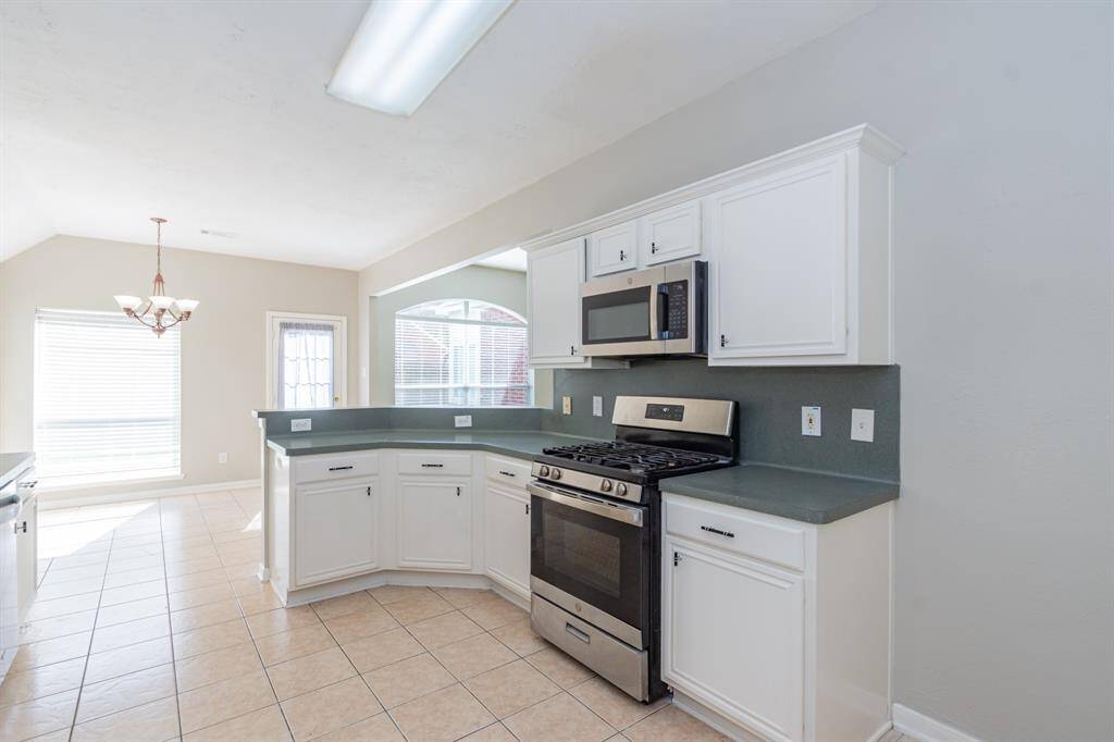 Kitchen offers you plenty of storage space