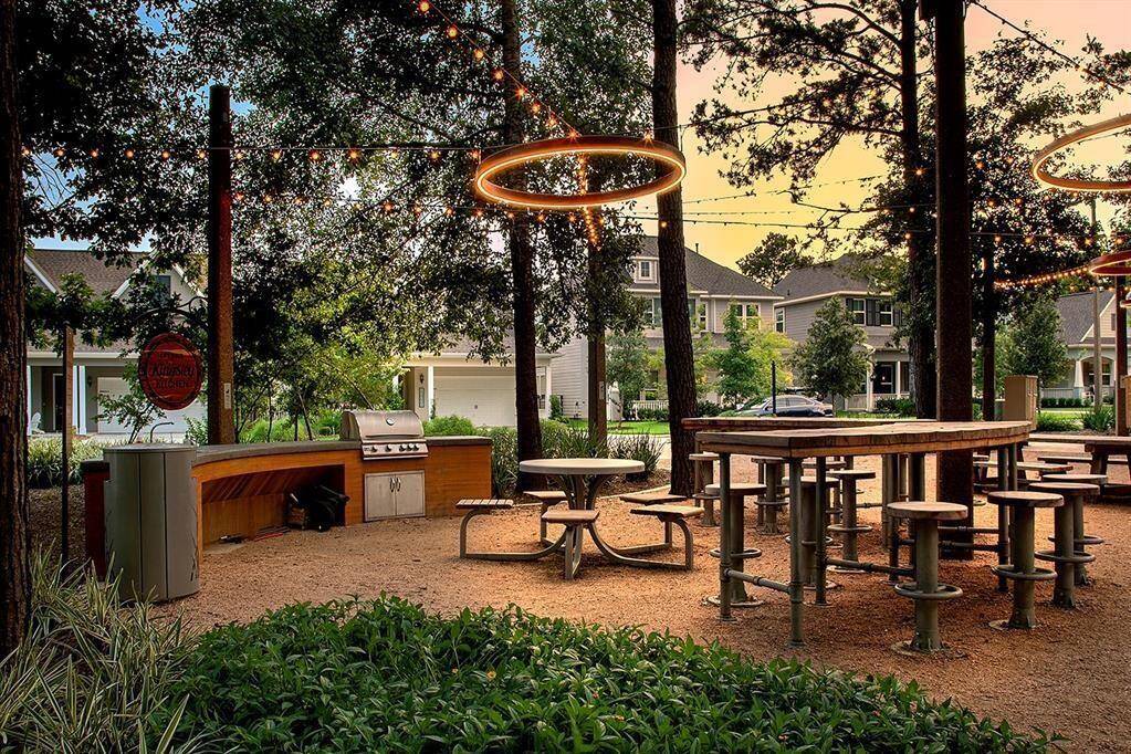 Kingsley Park, located just down the street from 133 Pilazzo, features an outdoor kitchen and fire pit, making it a perfect gathering spot for neighbors and friends to connect and socialize.