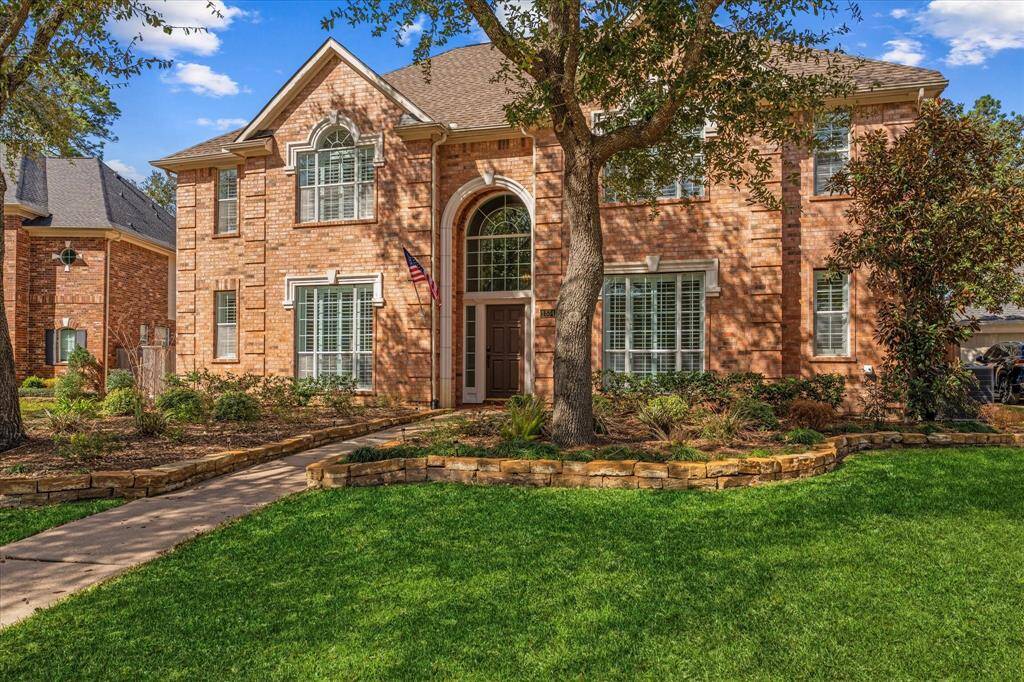 Welcome to 1334 Cardigan Bay Circle! Beautiful curb appeal with custom landscaping in front and back yard, and new gutters in 2023.