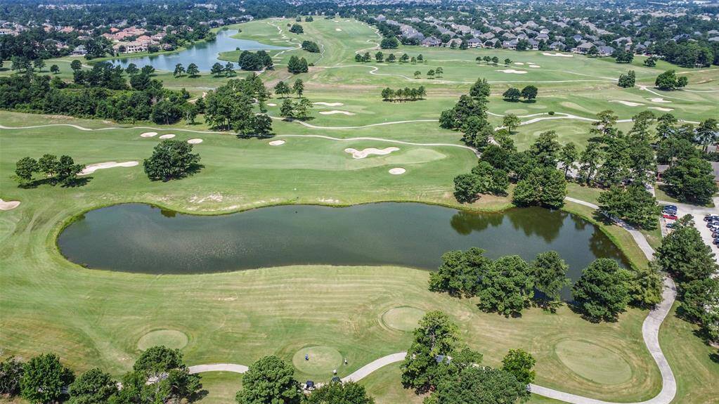 Gleannloch Farms is home of the Gleannloch Pines 27 hole golf course and clubhouse.