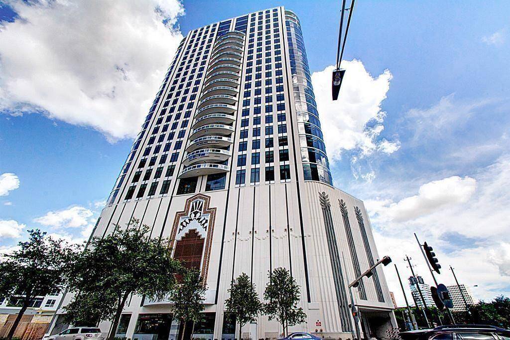 Post Oak Boulevard, The Astoria, Valet Parking, Fitness Center, Pool, Party Room and we have a trolly bus that is right in front that goes to the Galleria Mall.