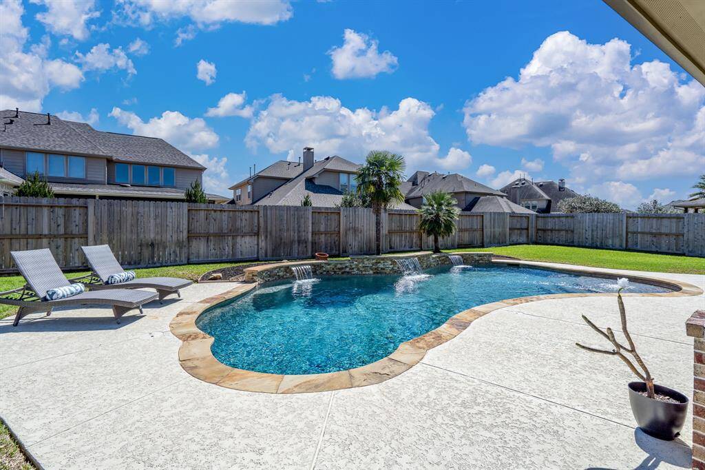 This eastern facing back yard offers warm morning sun and cool afternoon shade for those hot summer days!
