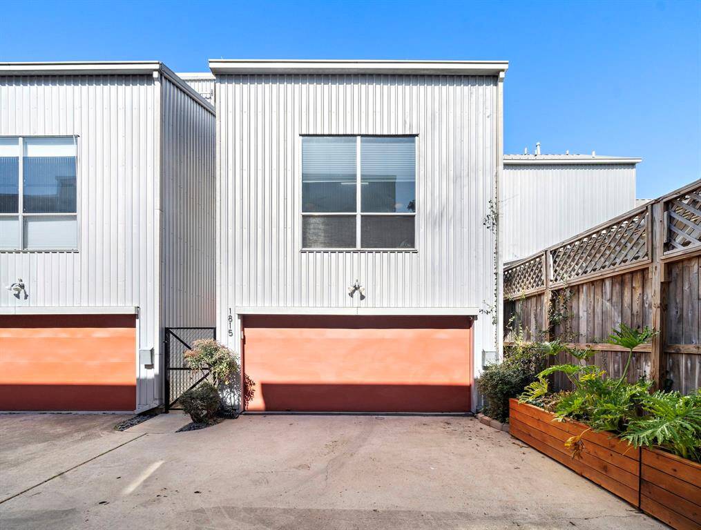 One last look at 1815 Tuam!