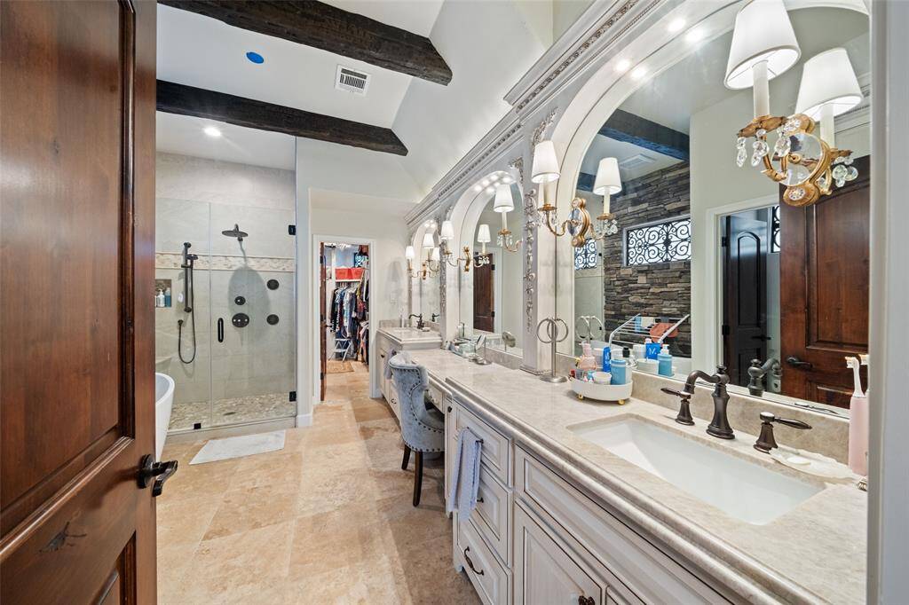 BEAUTIFUL ORNATE PRIMARY BATH WITH SEPARATE SHOWER AND BATH