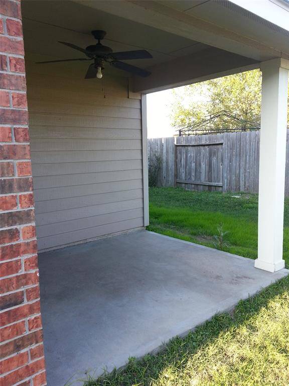Covered patio!
