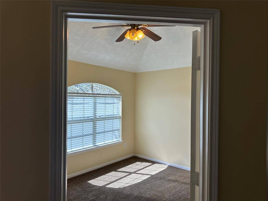 Flex room upon entering home to your left perfect as a bedroom, office or den!