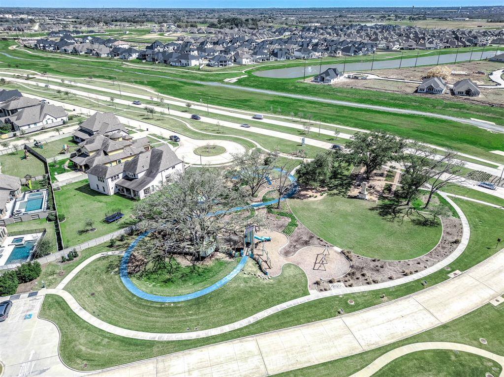 One of several nearby parks Pomona offers!