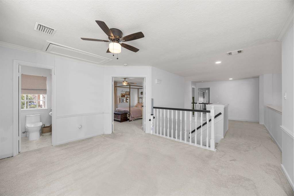 Remodeled secondary bathroom shared between bedrooms 2 & 3