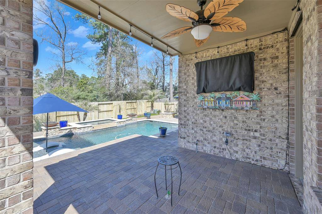 If you are an outdoor enthusiast, you are going to truly enjoy all that nature offers in this backyard.