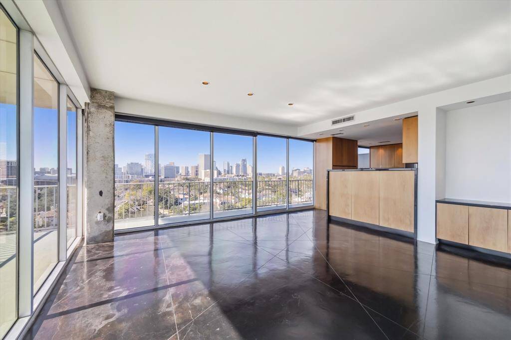 The flow between living, dining and kitchen spaces in 11C makes for gracious living and easy entertaining.