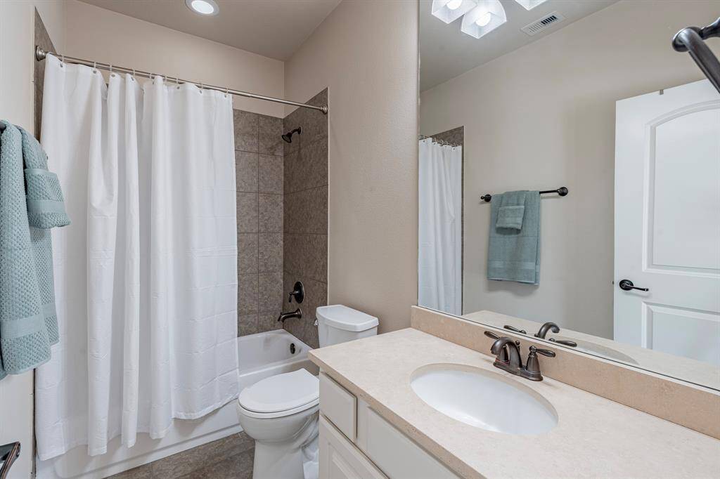 Full Private Bath next to the game room